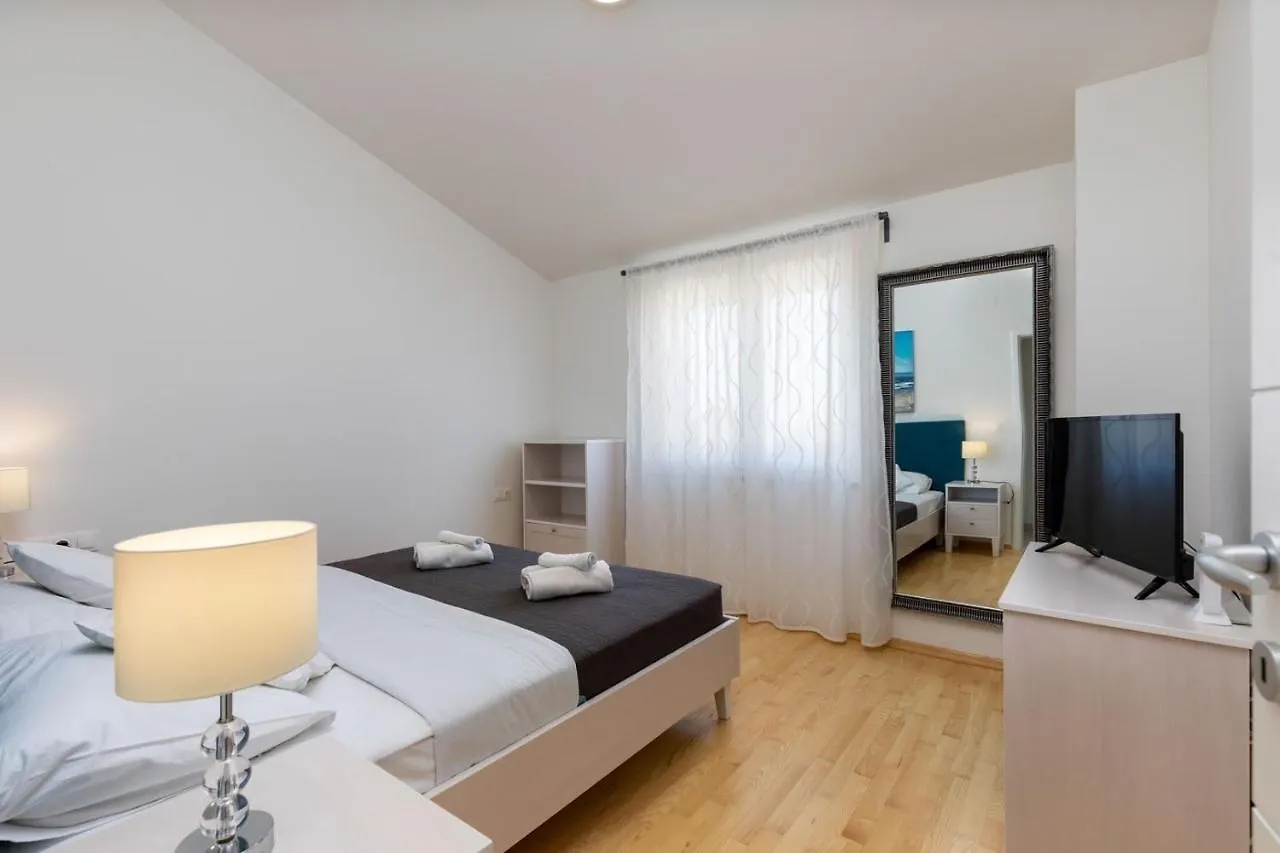 Villas Resort In Pula 0*,  Hırvatistan