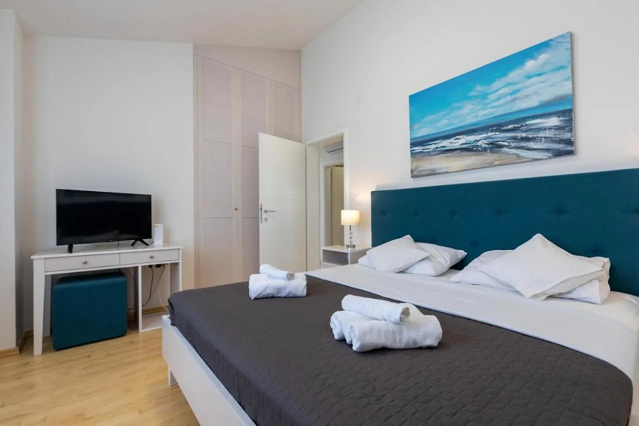 Villas Resort In Pula