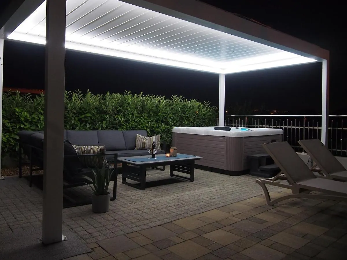 Villas Resort In Pula